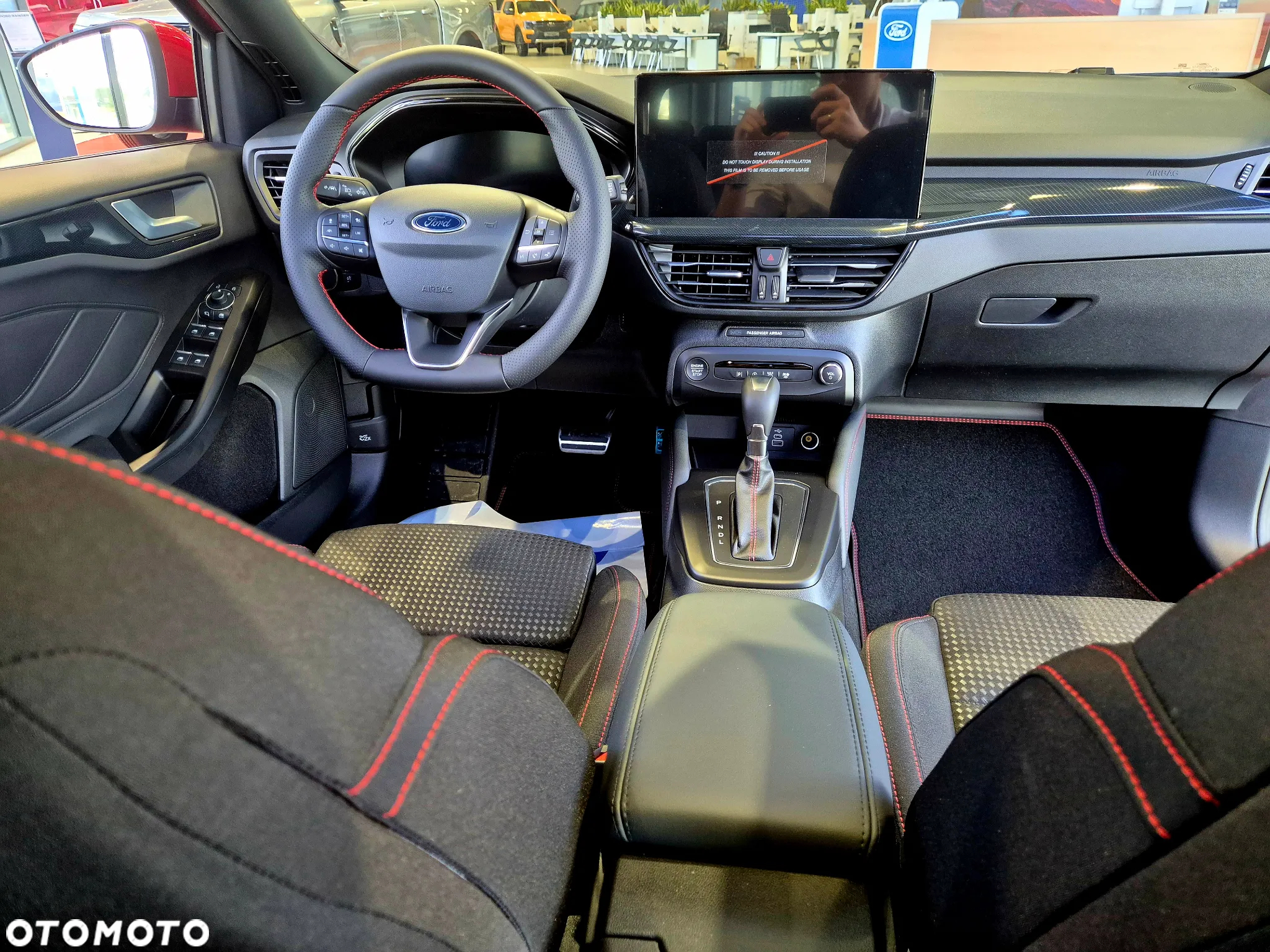 Ford Focus 1.0 EcoBoost mHEV ST-Line X - 12