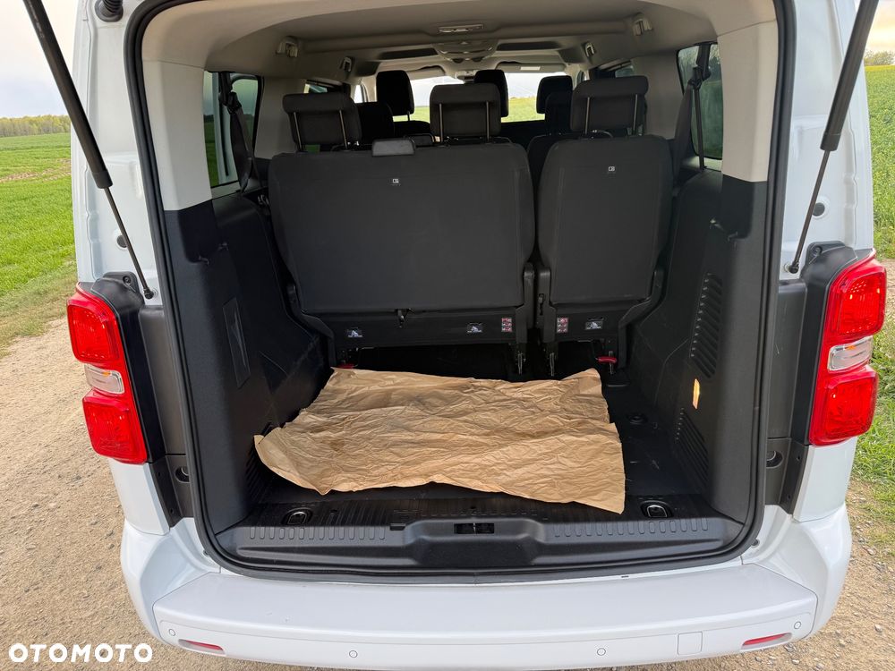 Peugeot Traveller 2.0 BlueHDi Long Active - 25