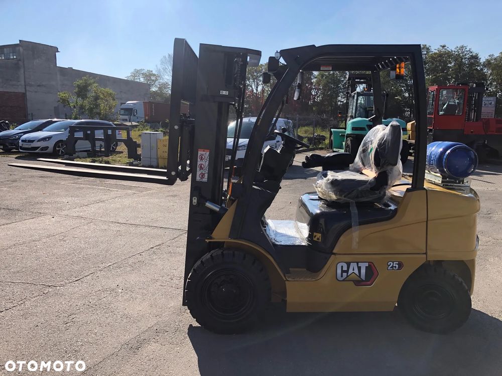 Caterpillar GP25N - 13