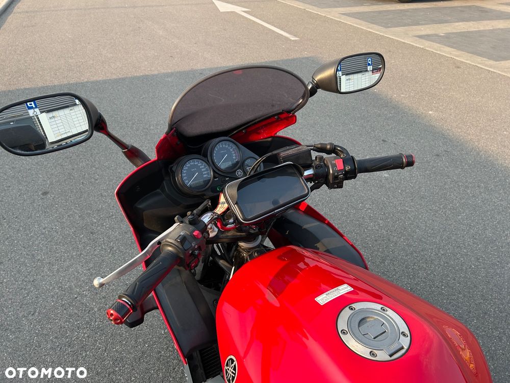 Yamaha FZS - 5