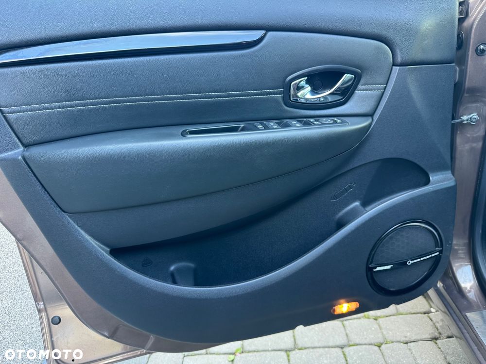 Renault Grand Scenic Gr 2.0 16V Bose Edition CVT - 11