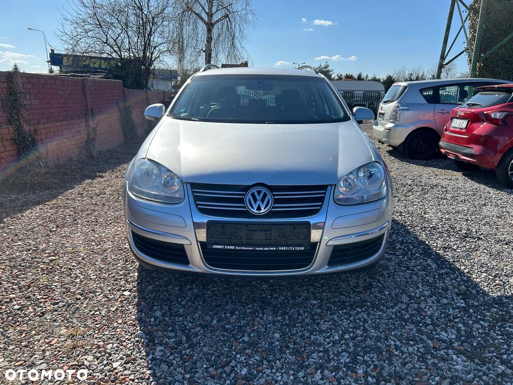 Volkswagen Golf - 2