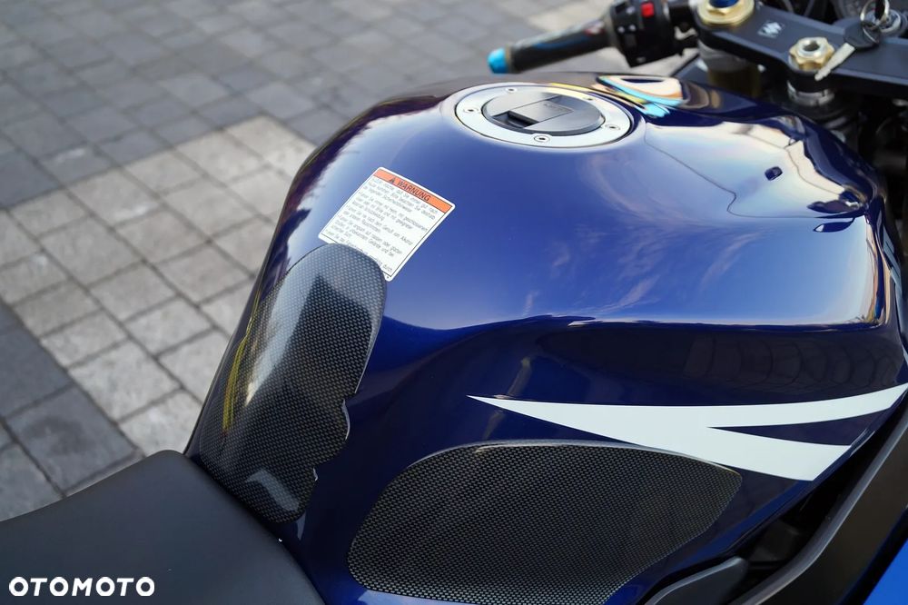 Suzuki GSX-R - 17