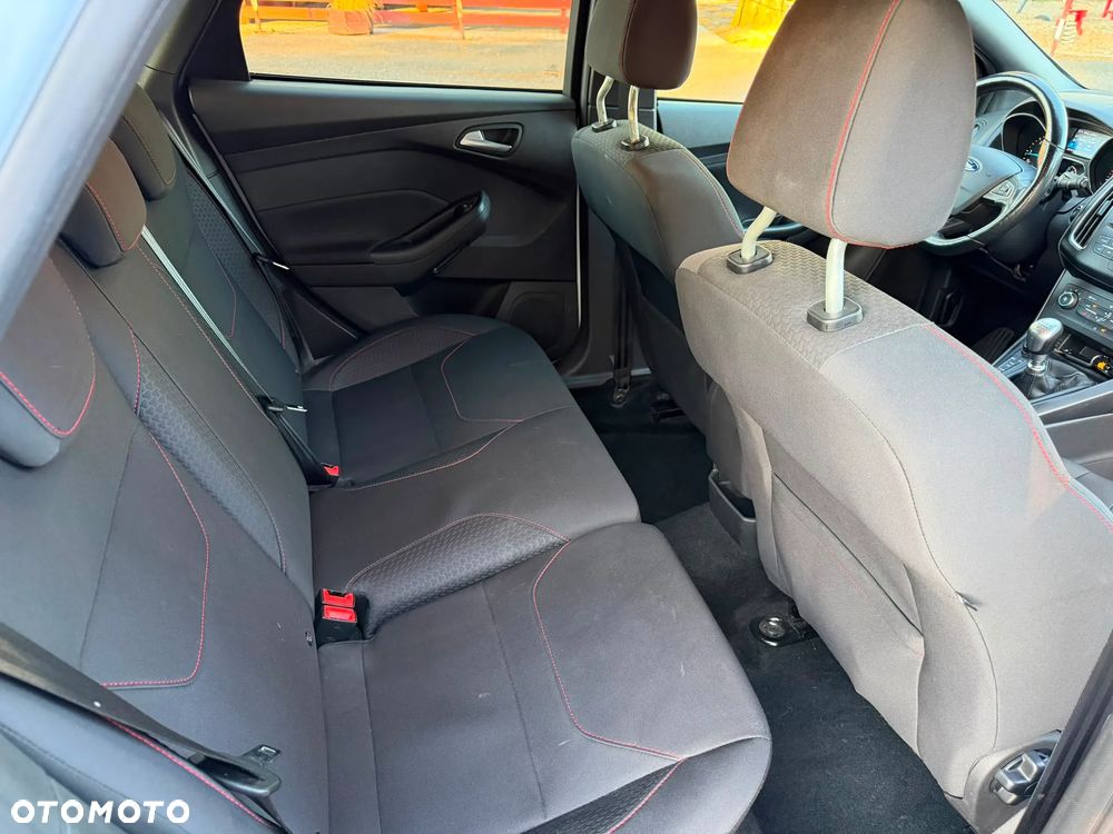 Ford Focus 2.0 TDCi ST-Line ASS - 15
