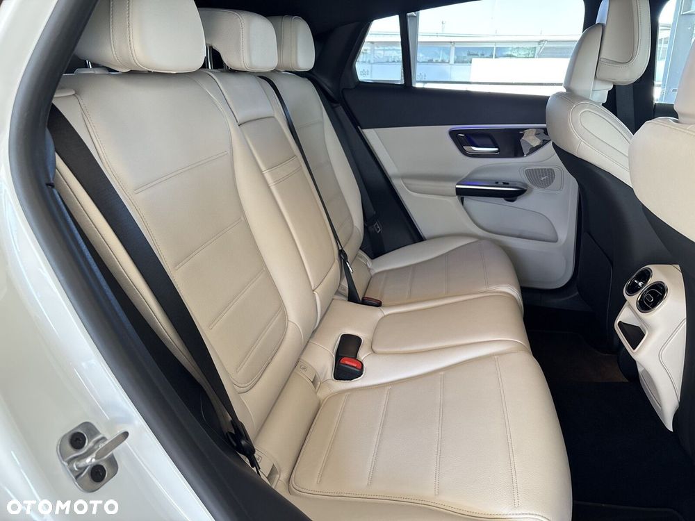 Mercedes-Benz GLC - 22