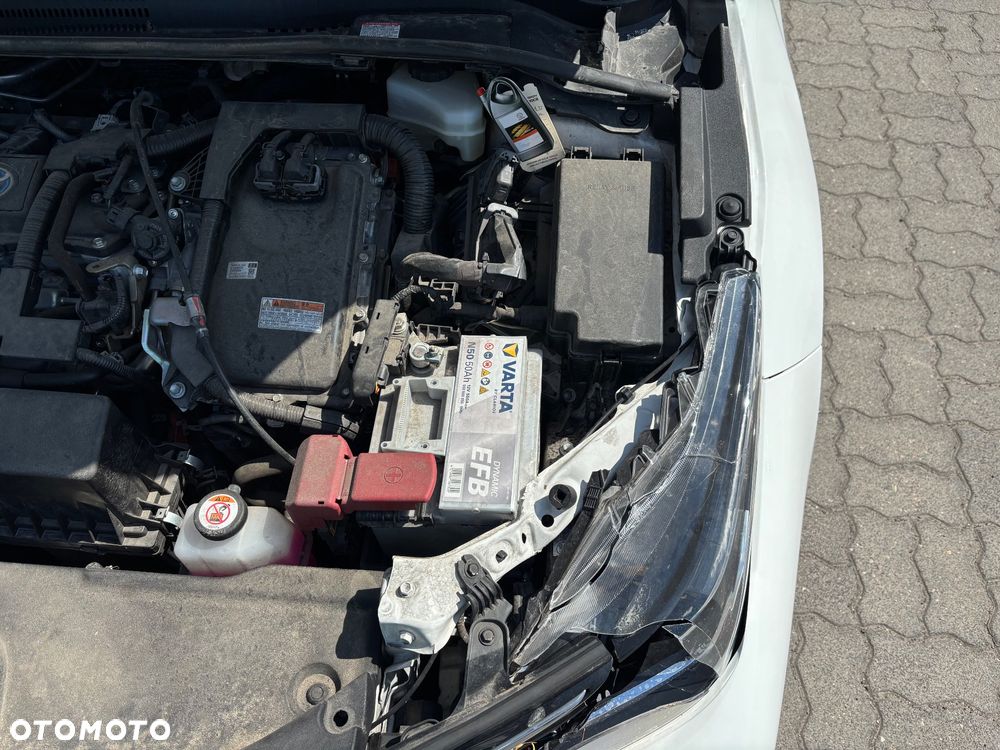 Toyota Corolla 1.8 Hybrid Executive - 12