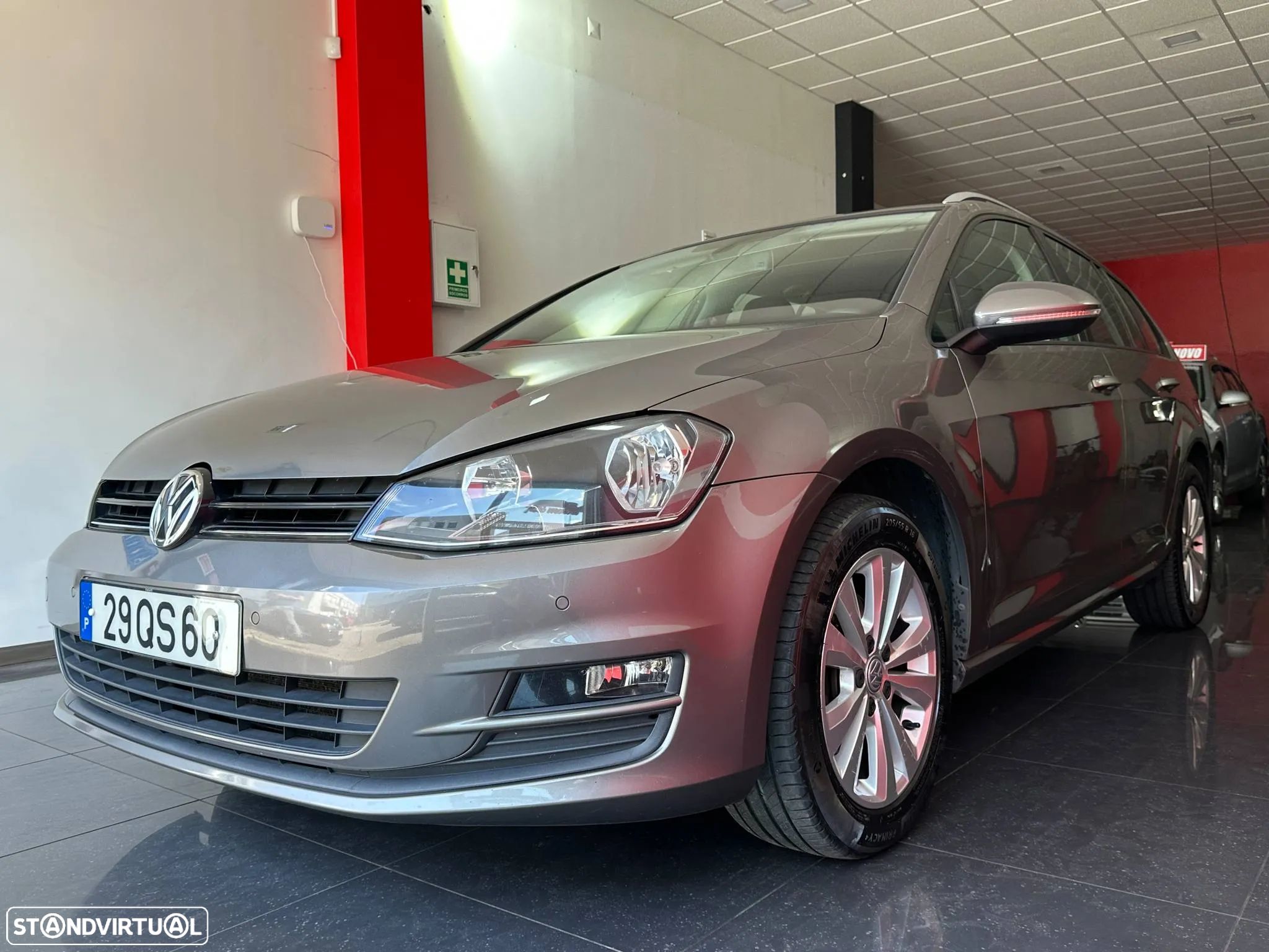 VW Golf Variant 1.6 TDi BlueMotion Trendline - 1