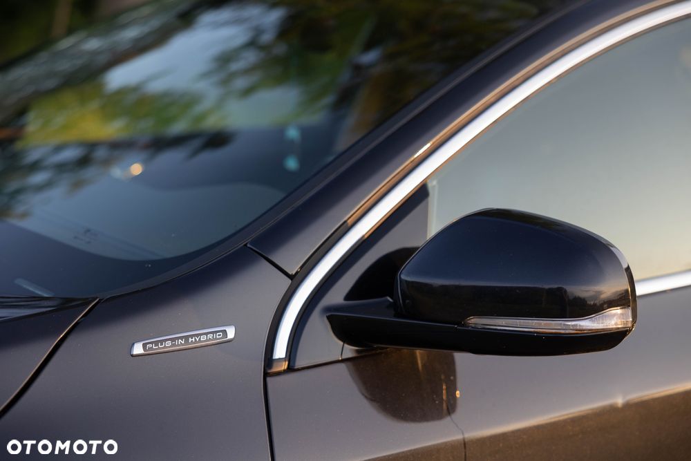 Volvo V60 D6 AWD Plug-in Hybrid Summum - 10