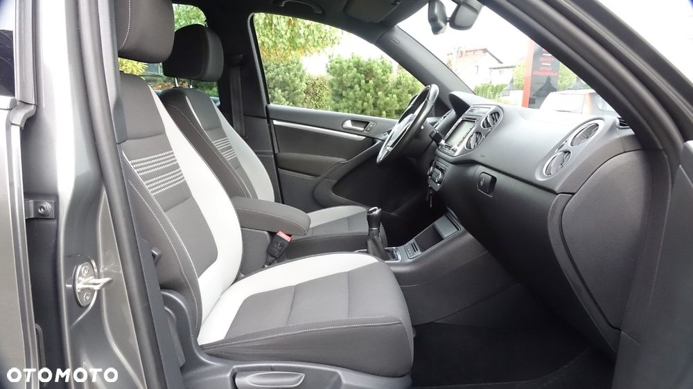 Volkswagen Tiguan - 31