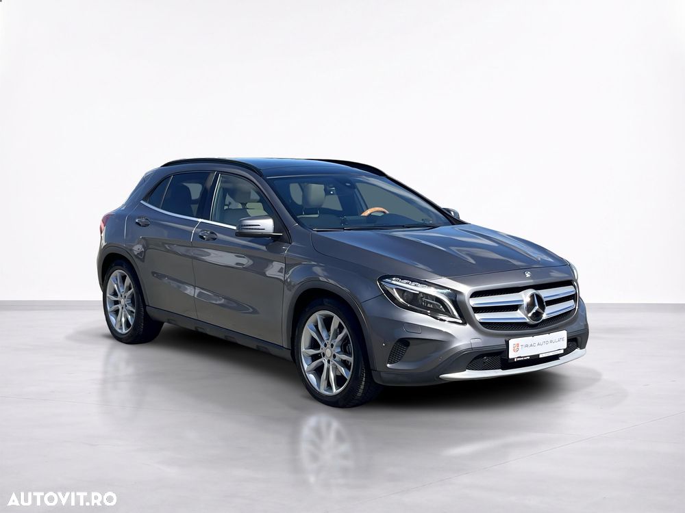 Mercedes-Benz GLA - 8