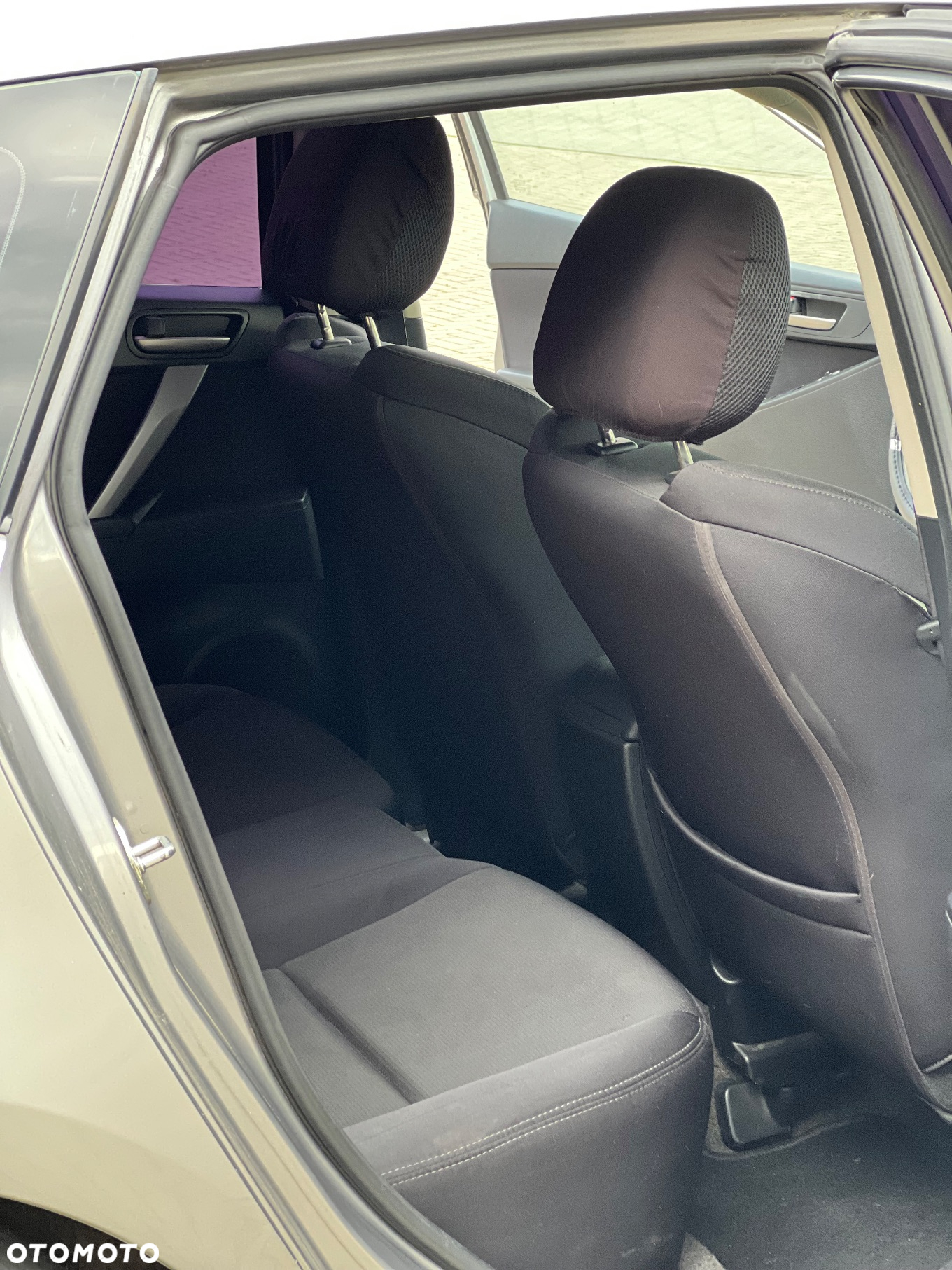 Mazda 3 1.6 Active + - 29