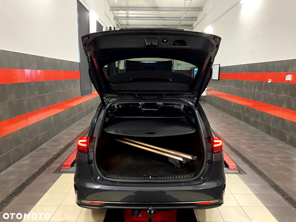 Kia Ceed 1.5 T-GDI Business Line - 11