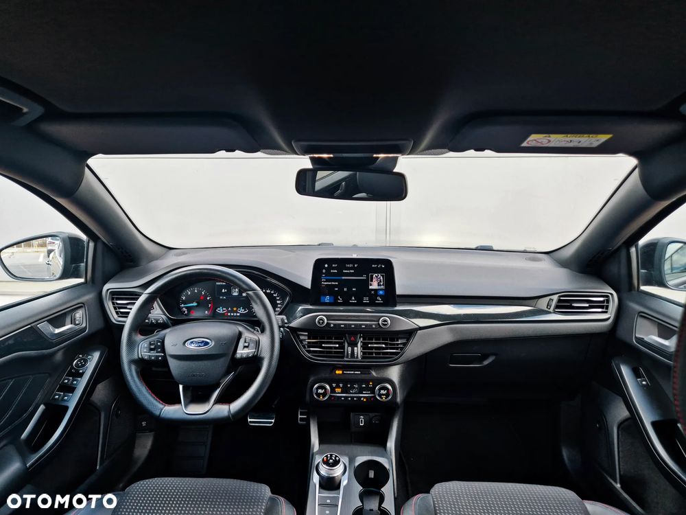 Ford Focus 1.5 EcoBoost ST-Line - 22