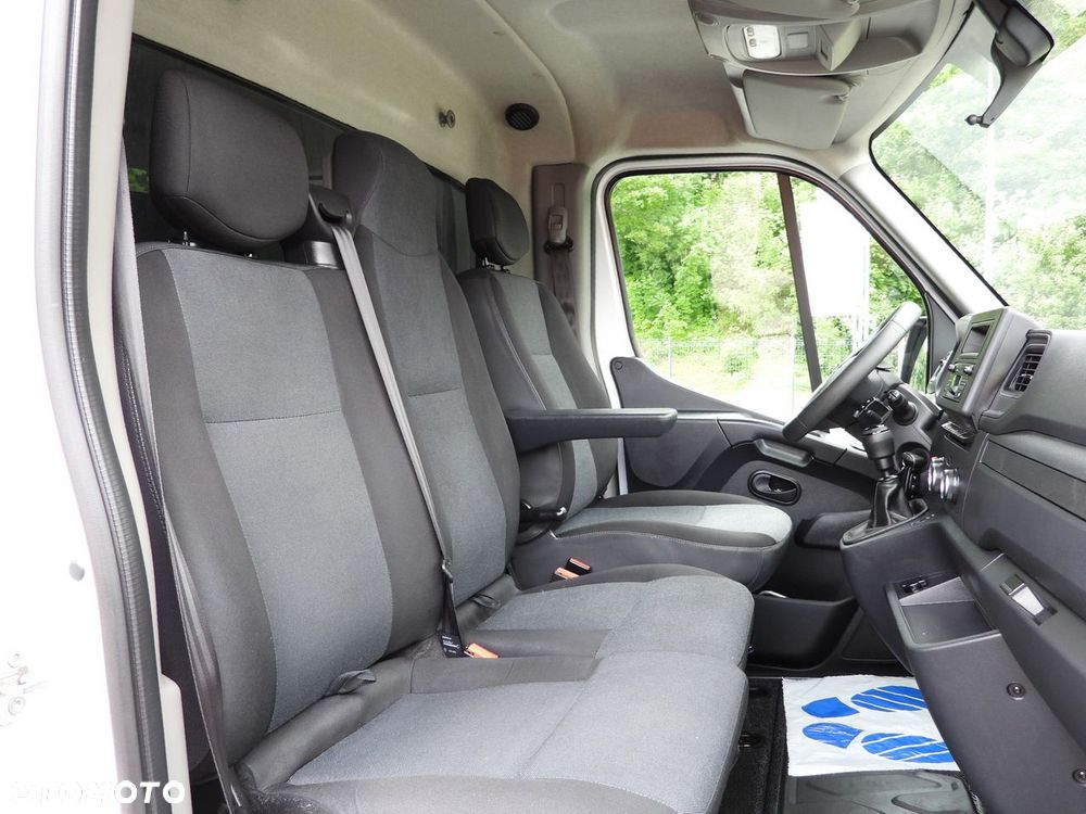 Renault MASTER  PLANDEKA 10 PALET TEMPOMAT LEDY KLIMATYZACJA  165KM - 36