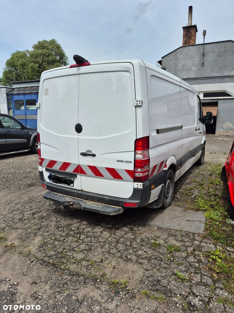 Mercedes-Benz Sprinter - 3