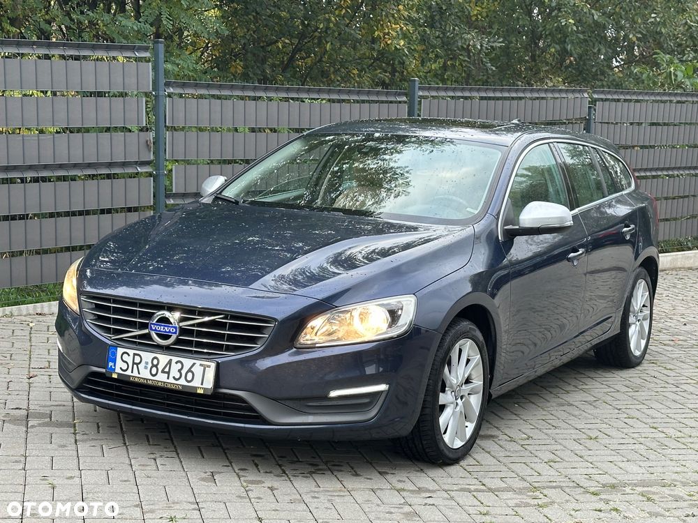 Volvo V60 D4 Momentum - 8