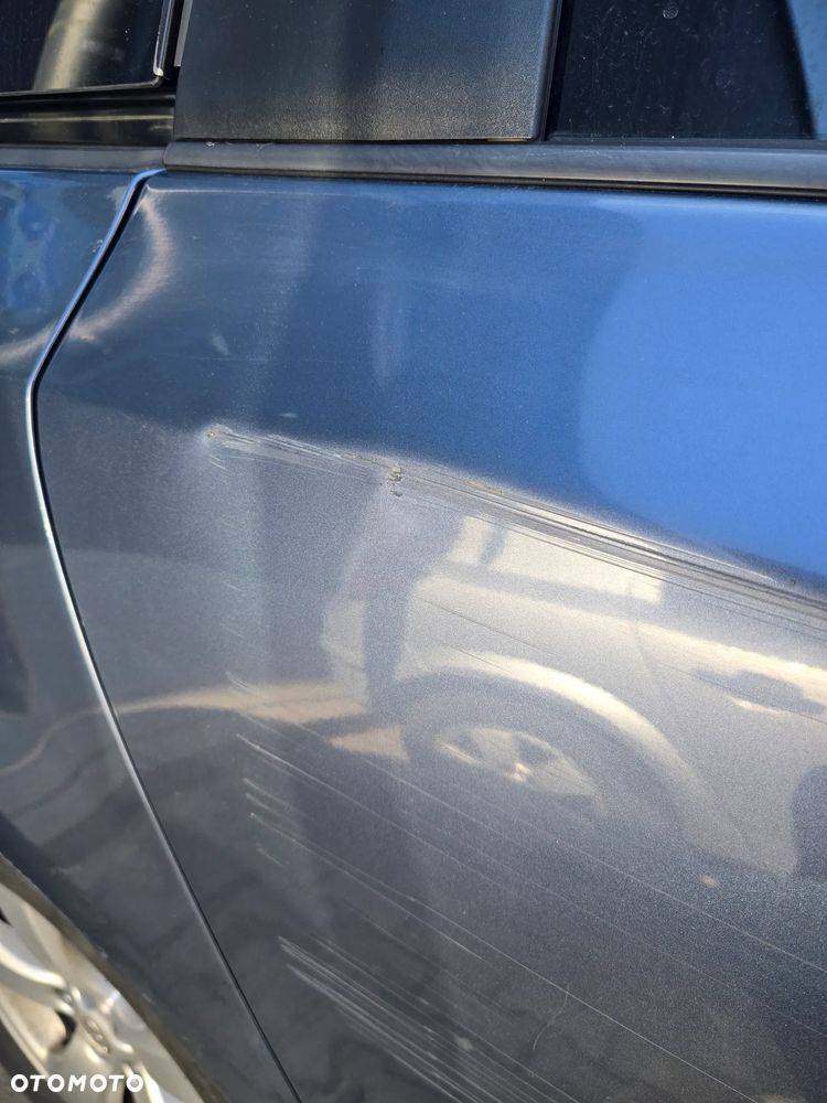 Toyota Sienna 3.5 V6 - 16