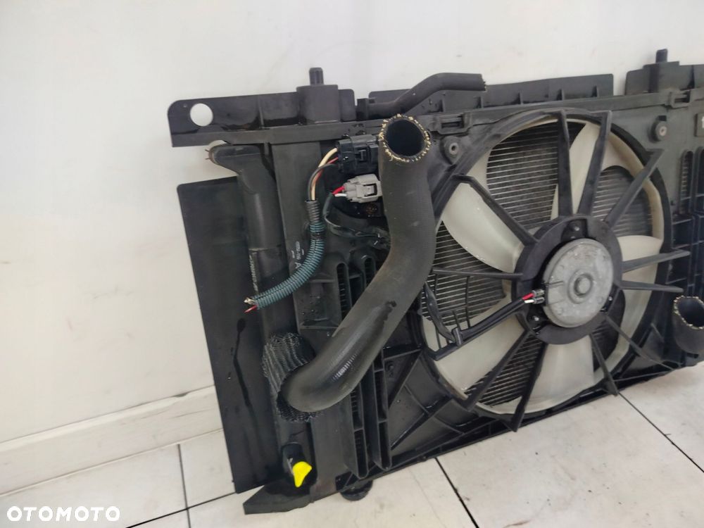toyota auris i 06r- komplet chłodnic wentylator 1.6 benzyna - 6