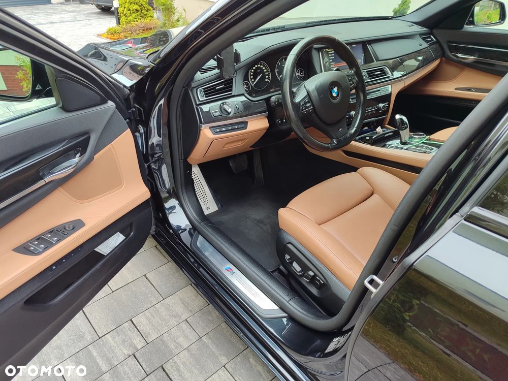 BMW Seria 7 740d xDrive - 11