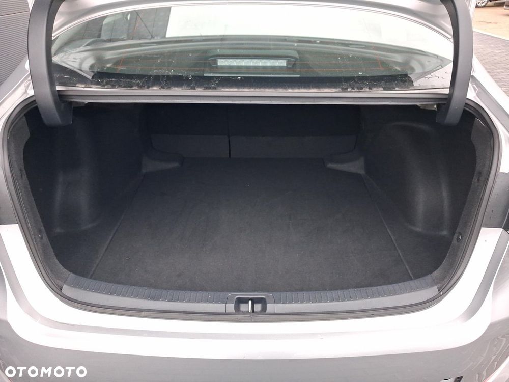 Toyota Corolla 1.8 Hybrid Comfort - 15