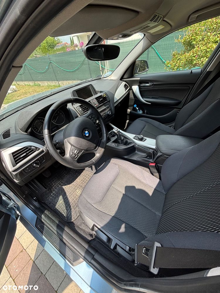 BMW Seria 1 116i - 6