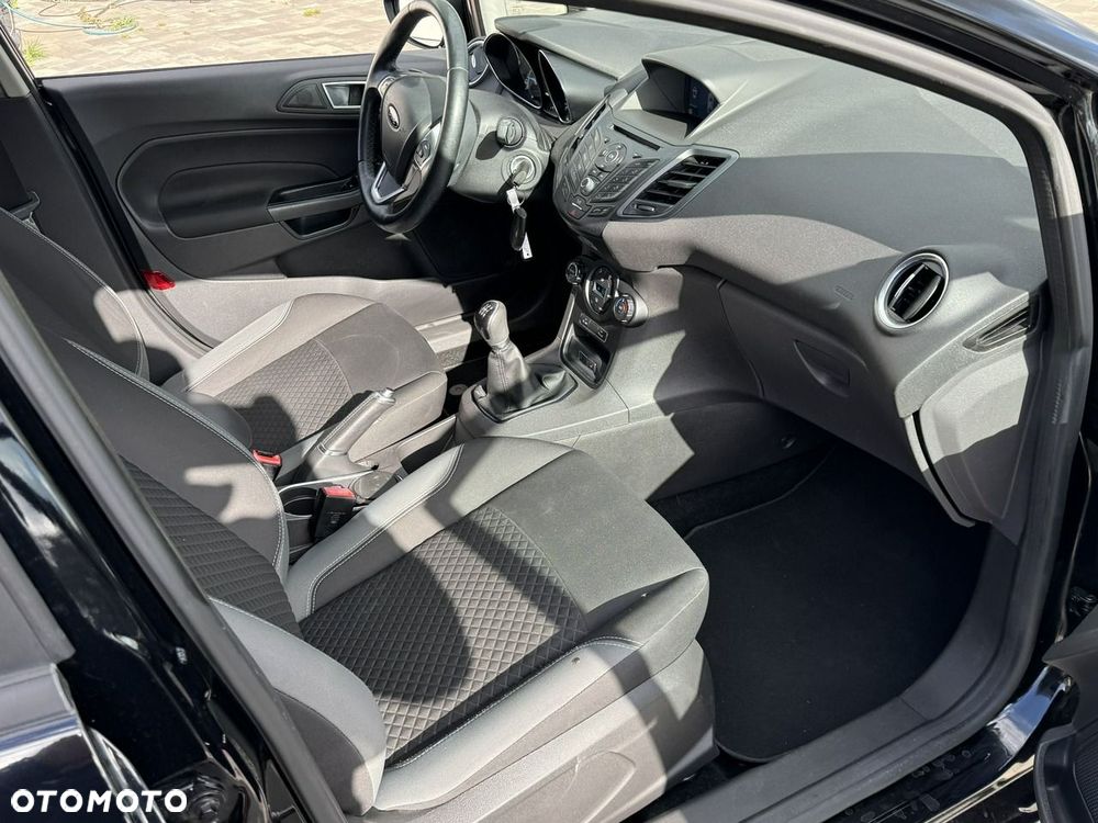 Ford Fiesta - 10
