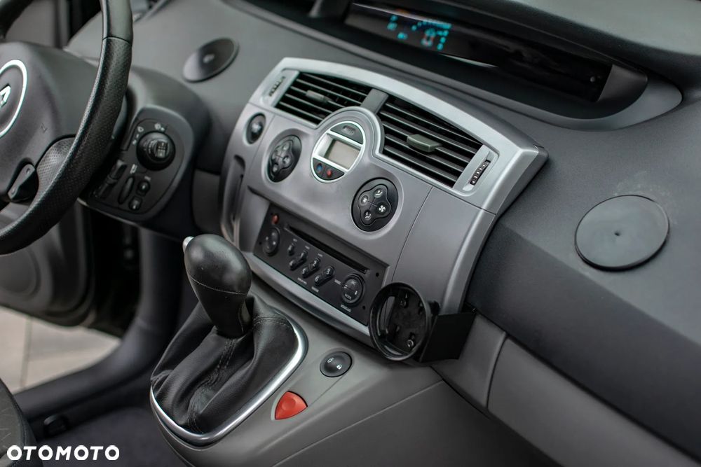 Renault Scenic - 36