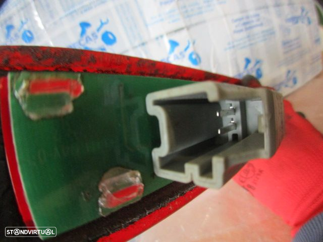 Farol Tras 9939290000 DODGE NITRO 2007 2.8Crd 180Cv 5P CINZA 3ºSTOP - 3