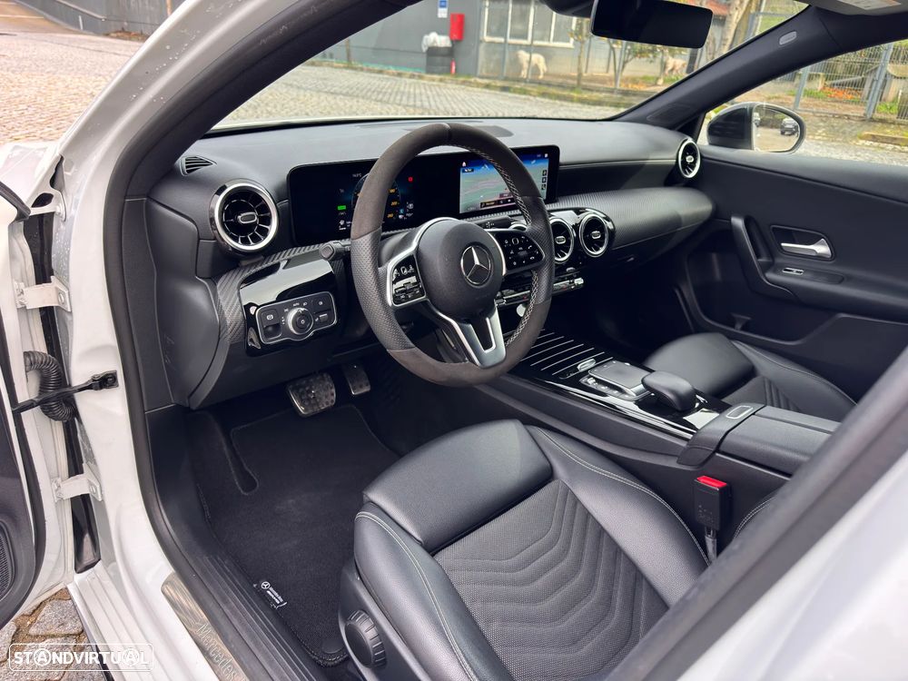 Mercedes-Benz A 250 - 4