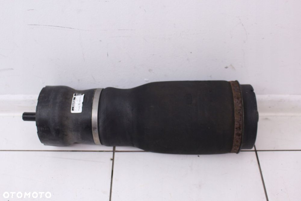 RANGE ROVER III L322 PODUSZKA MIECH TYŁ RKB500080 - 1