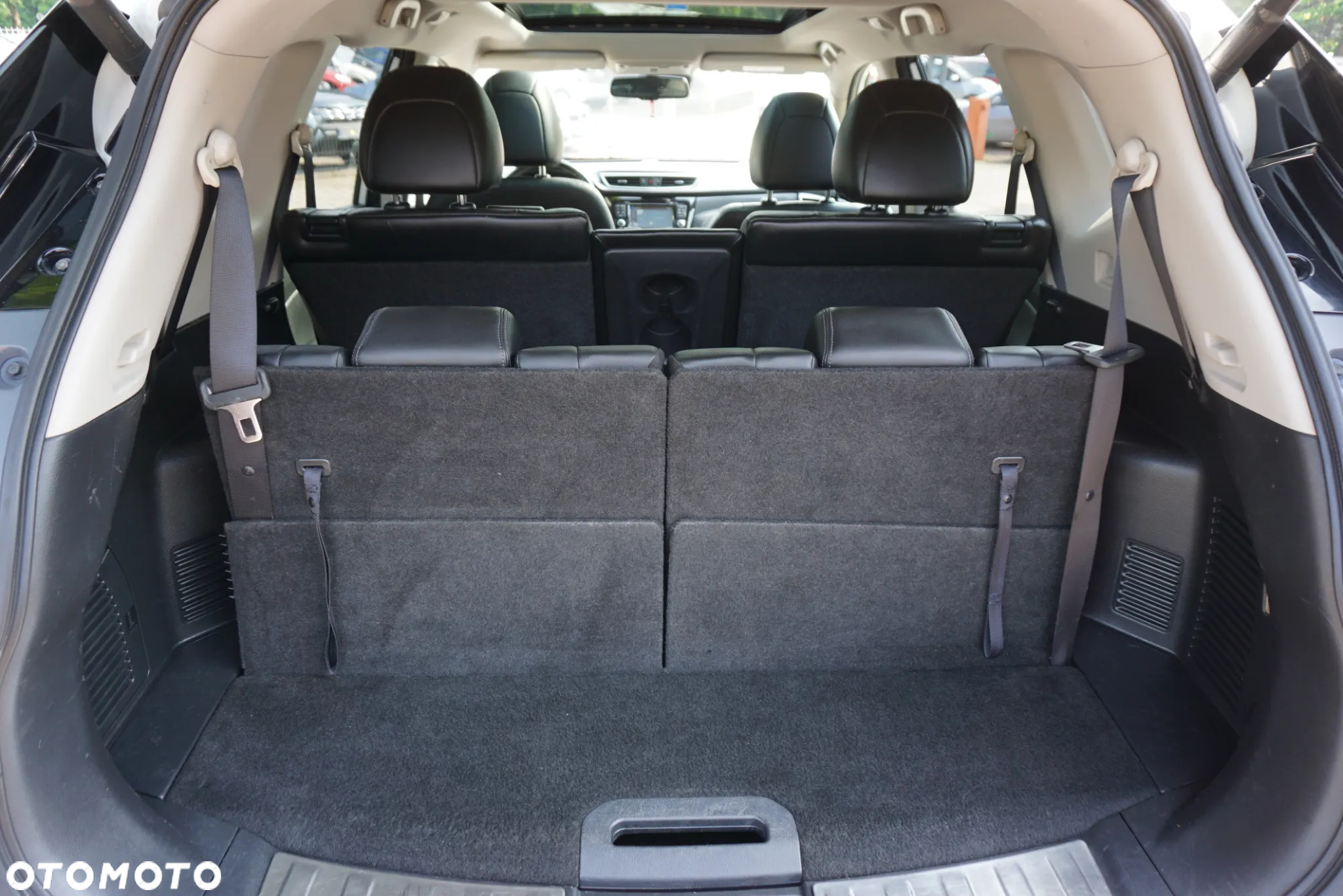 Nissan X-Trail 1.6 DCi N-Connecta 2WD Xtronic 7os - 18