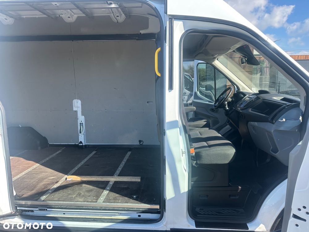 Ford Transit 2.0 170ps 2019/20r L3H3 stan extra - 26