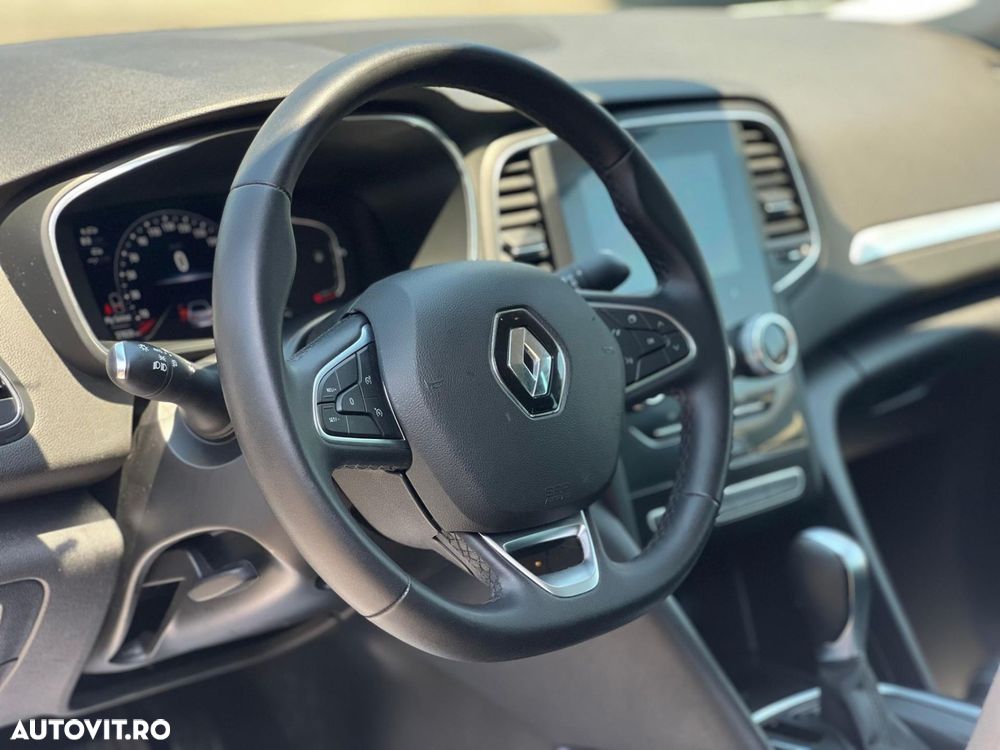 Renault Megane TCe 140 EDC GPF Techno - 9
