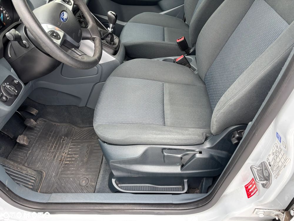 Ford C-MAX - 11