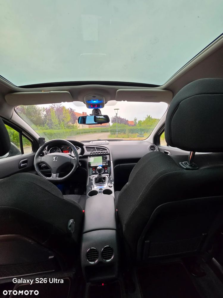 Peugeot 3008 1.6 HDi Premium - 17