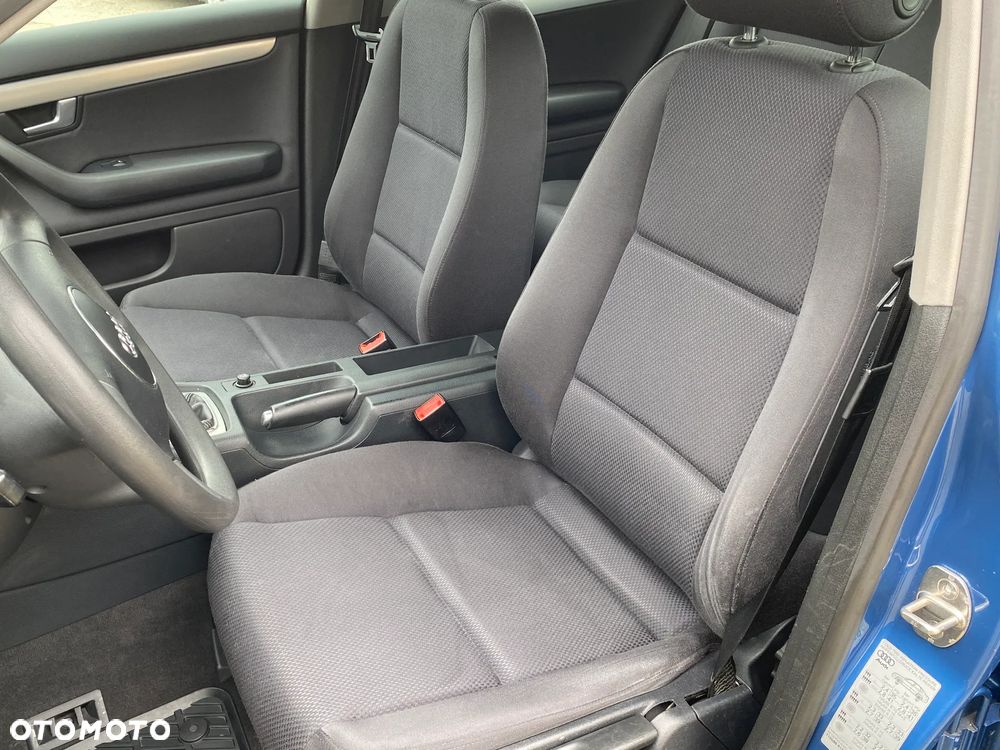 Audi A4 Limousine 2 - 14