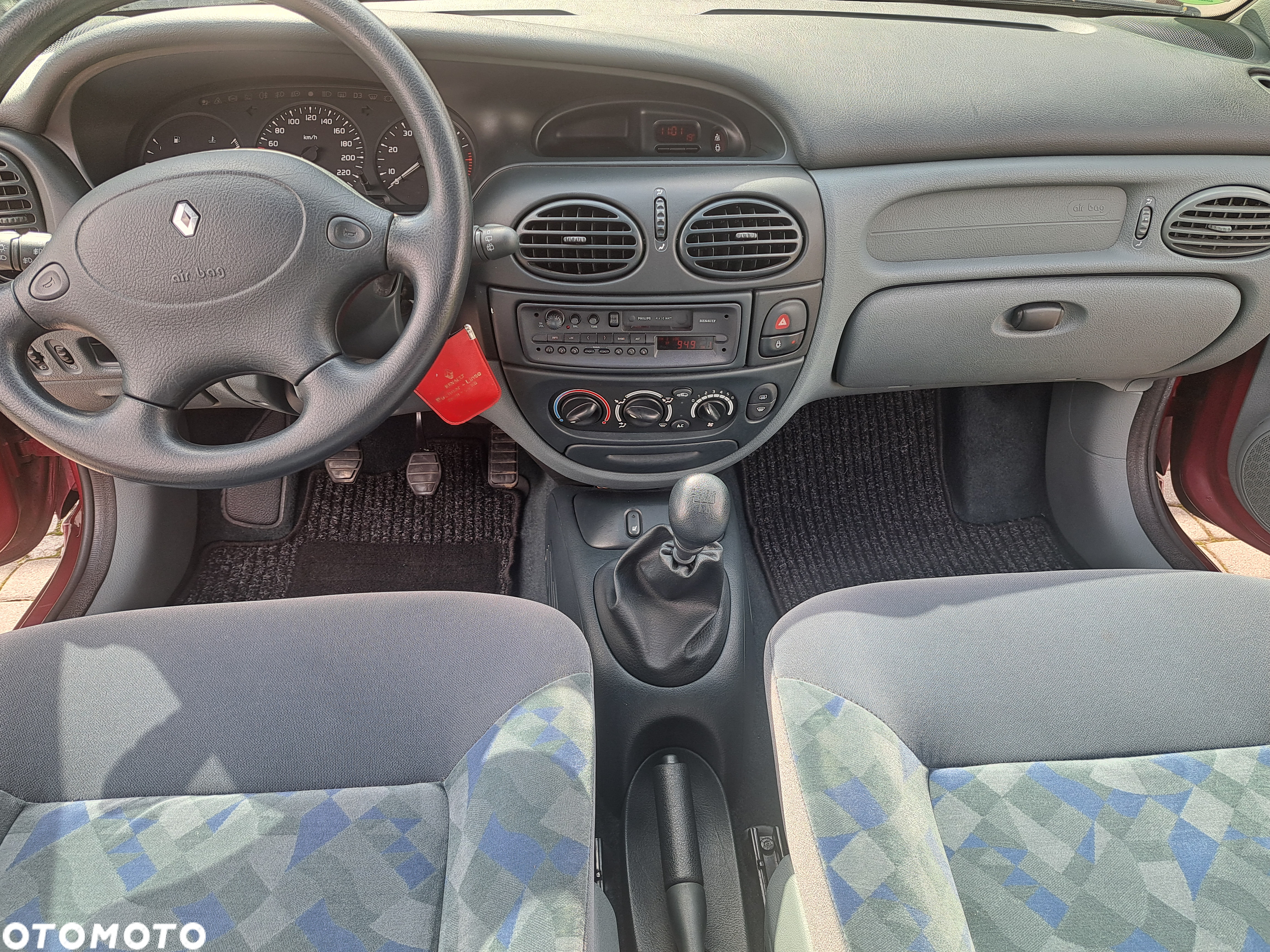 Renault Megane 2.0 RT - 31