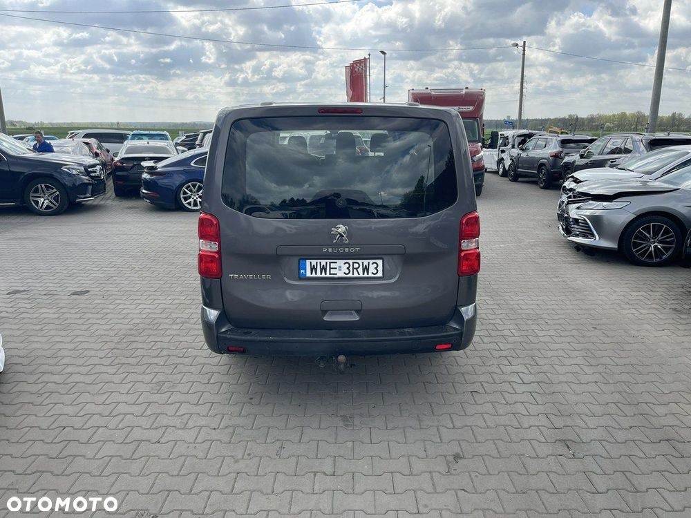 Peugeot Traveller - 3