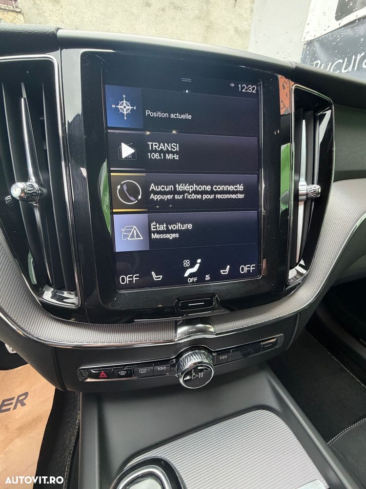 Volvo XC 60 D4 R-Design - 12