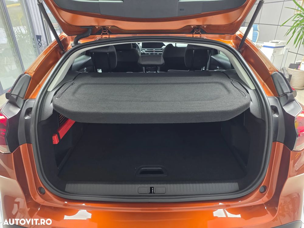 Citroën C4 1.2 PureTech S&S EAT8 Shine - 18