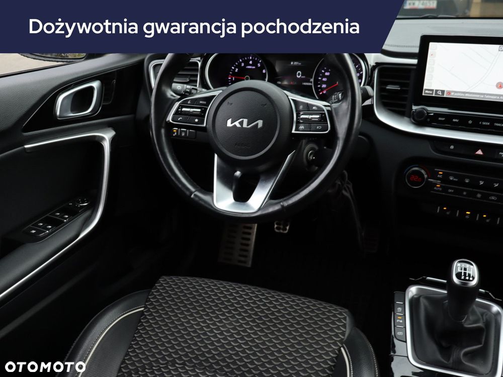 Kia Ceed - 9