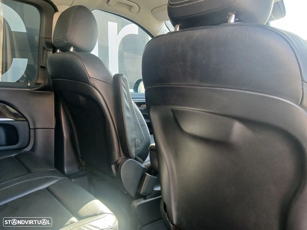 Mercedes-Benz V 250 BlueTEC Longo Avantgarde - 19