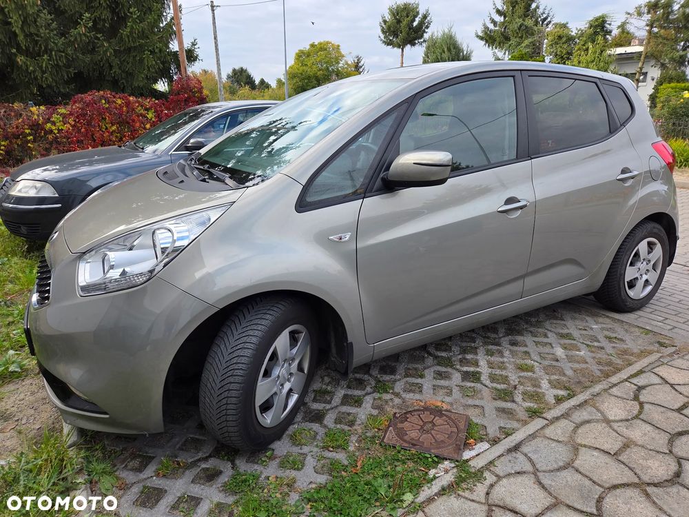 Kia Venga 2015 photo 2