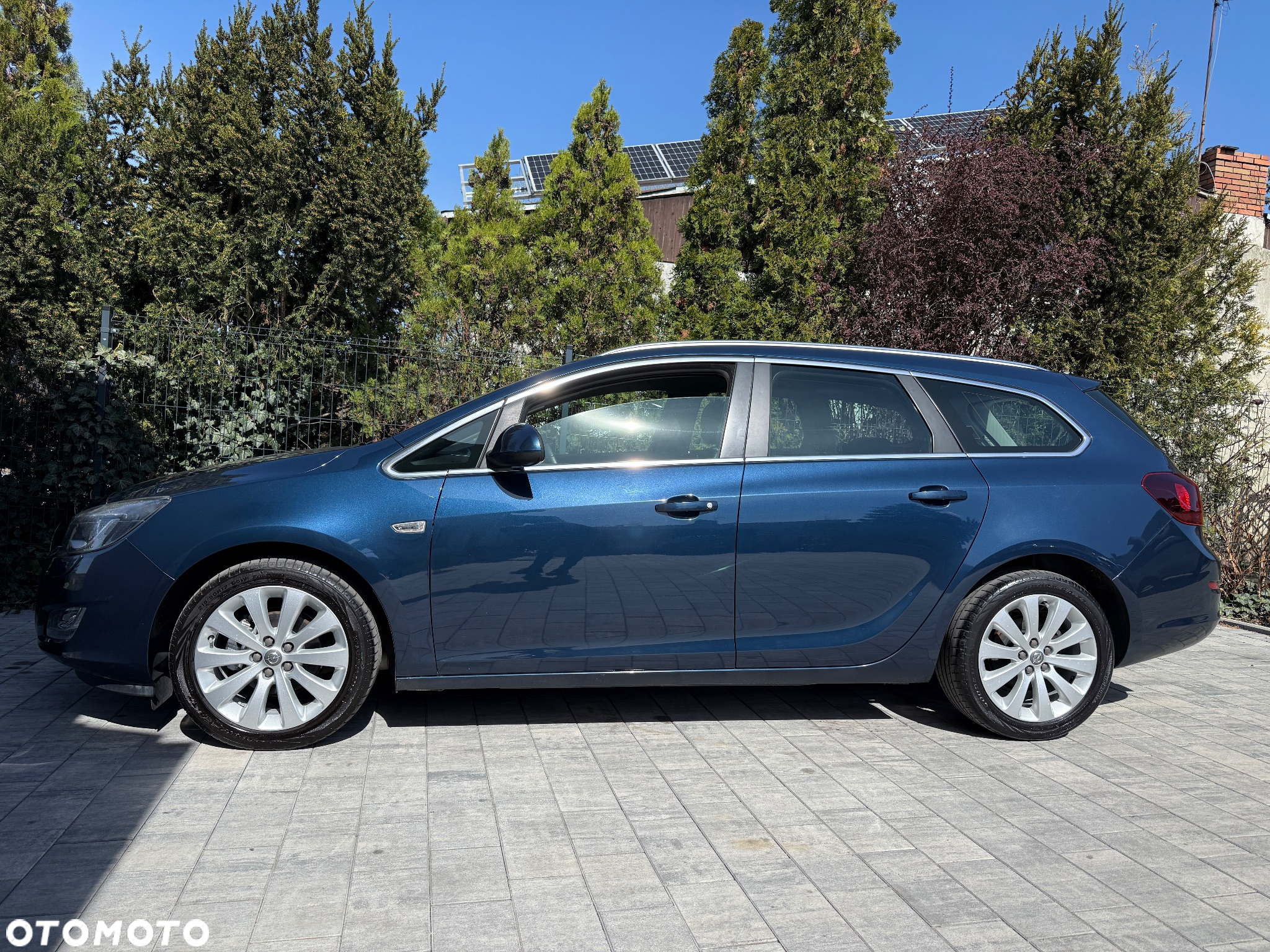 Opel Astra IV 1.4 T Cosmo - 4