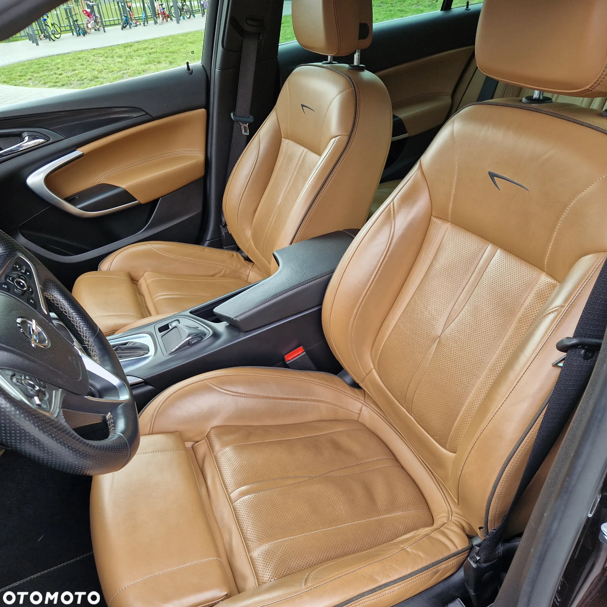 Opel Insignia - 10