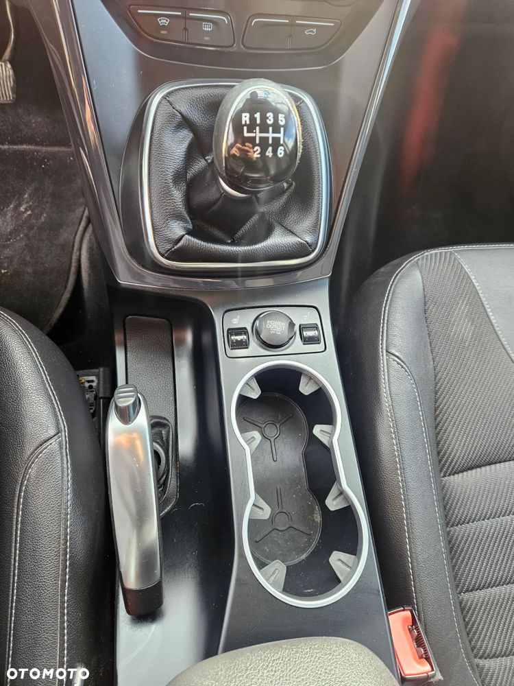 Ford Kuga - 16