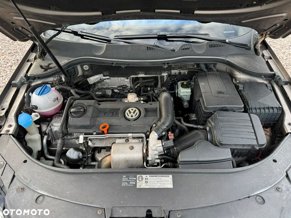 Volkswagen Passat - 28