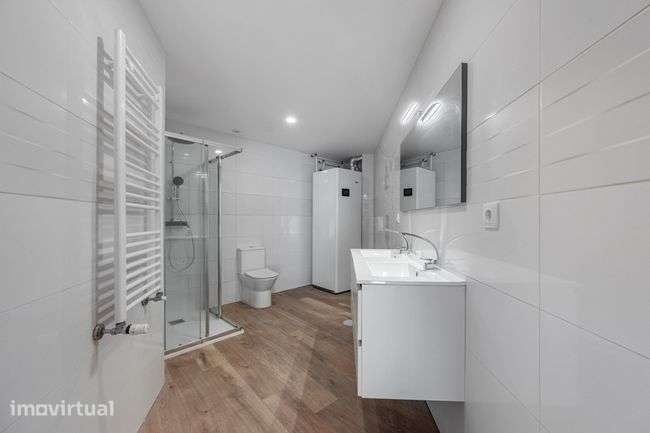 Apartamento T2 à venda no Porto - Grande imagem: 5/8