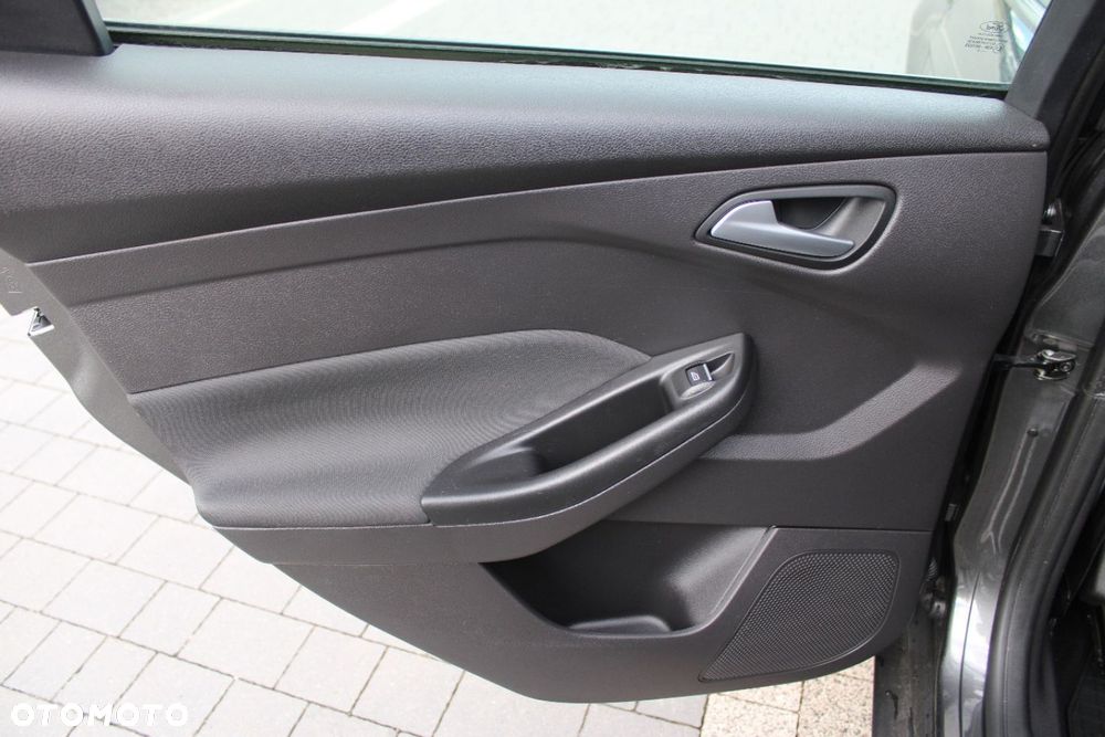 Ford Focus - 19