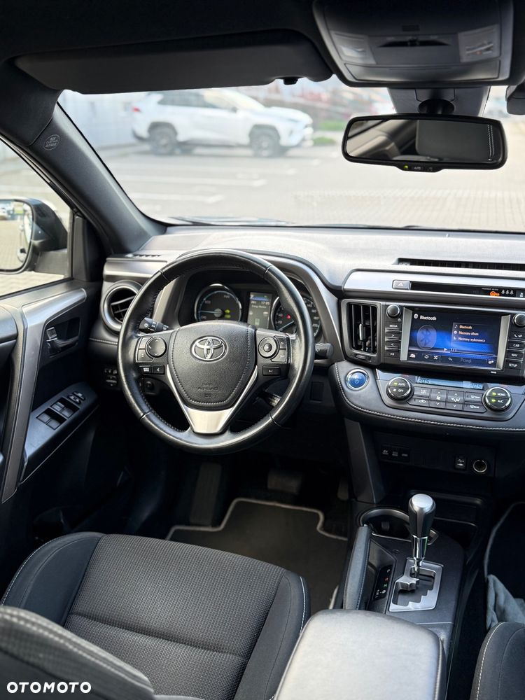 Toyota RAV4 Hybrid Premium 4x4 - 11